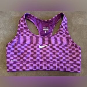 Nike Sports Bra - size S